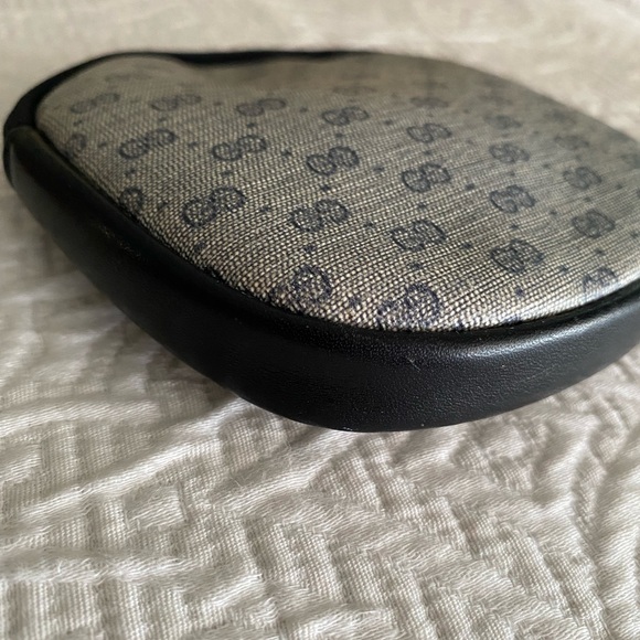 Vintage Gucci Circle Coin Pouch Wallet Zip Micro GG - Picture 5 of 12